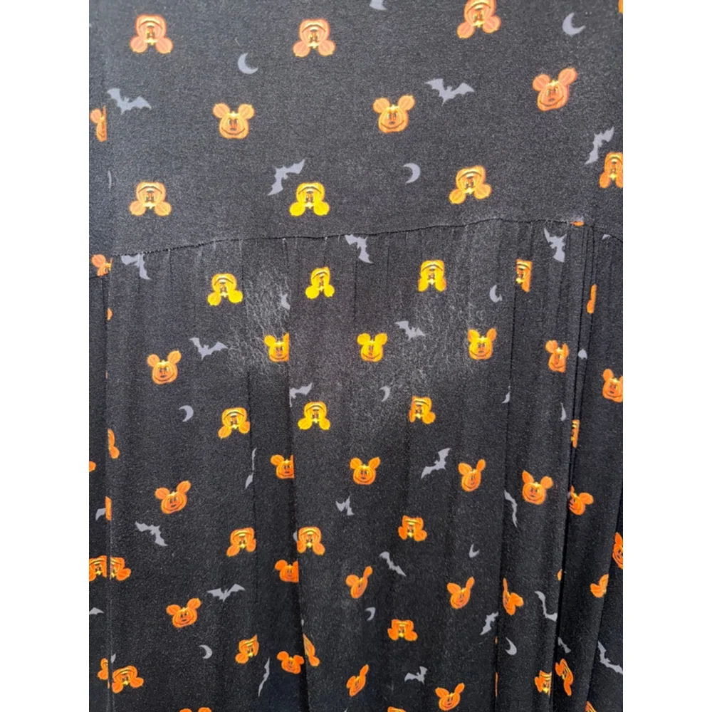 Torrid Halloween Black and Orange Mickey Mouse Short Sleeve Top - Picture 7 of 9